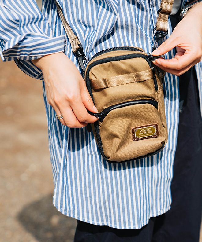 AS2OV/アッソブ」コーデュラドビー305D ウォレットショルダー　カーキ AS2OVCORDURA DOBBY 305D WALLET SHOULDER | nakota